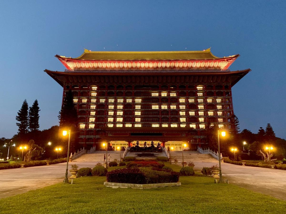 The Grand Hotel Taipei Dış mekan fotoğraf The Grand Hotel, Taipei